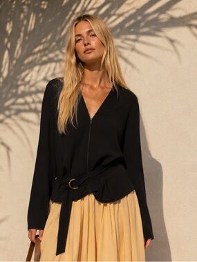 QUE Black Silk & Viscose Belted Draped Jacket